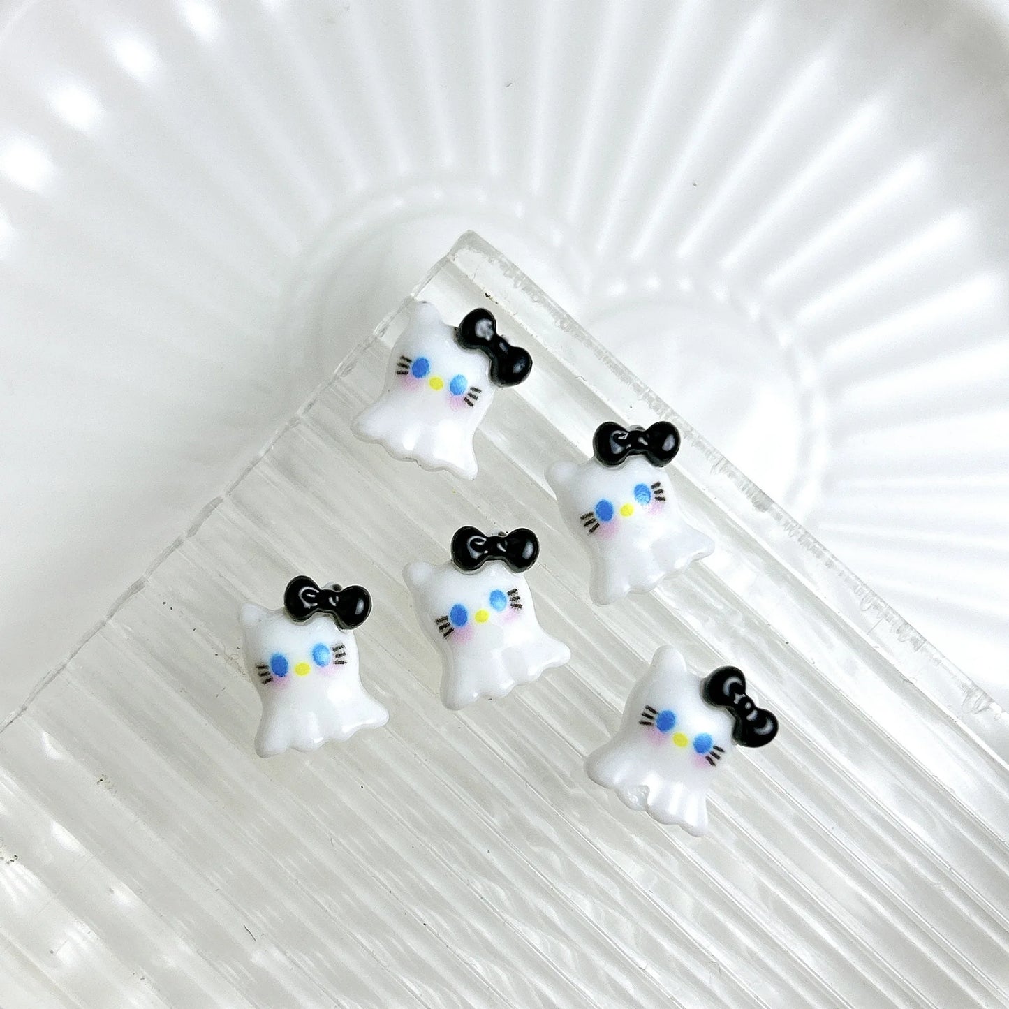 50Pcs Black and White Hello Kitty Nail Charms Cute 3D Heart and Bowtie Nail Art Accessories for a Stylish and Adorable Manicure