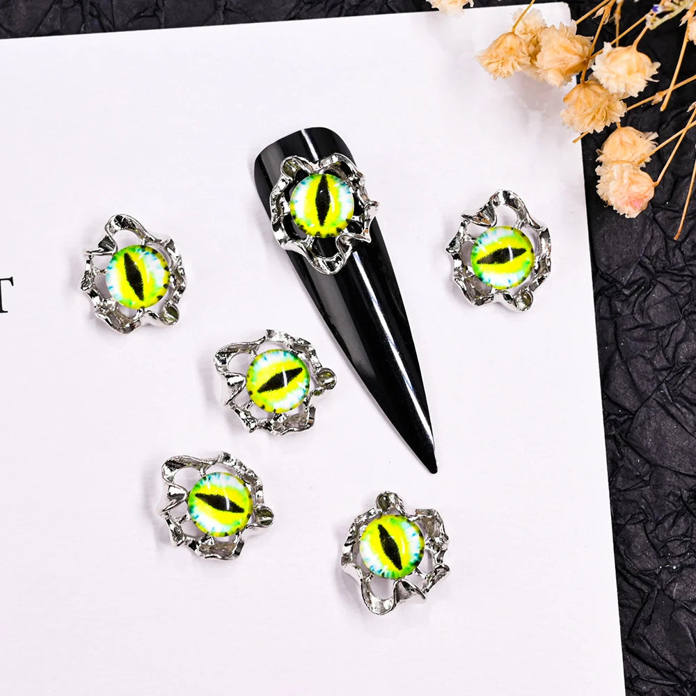 10Pcs Halloween Fake Weapon with Blood Nail Charms Bloody Horror Metal Nail Art Decorations Manicure Accessories Punk Jewelry *&