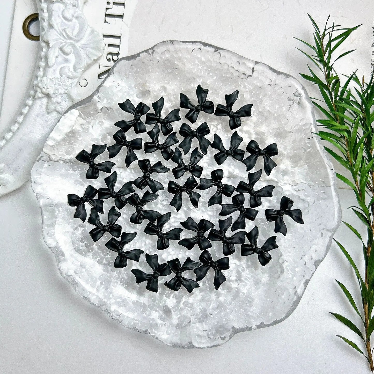 50PCS Random Mixed Black Bows Bear Nail Charms Resin Mini Heart Star Flower Nail Art Decorations Handmade DIY Press on Nails