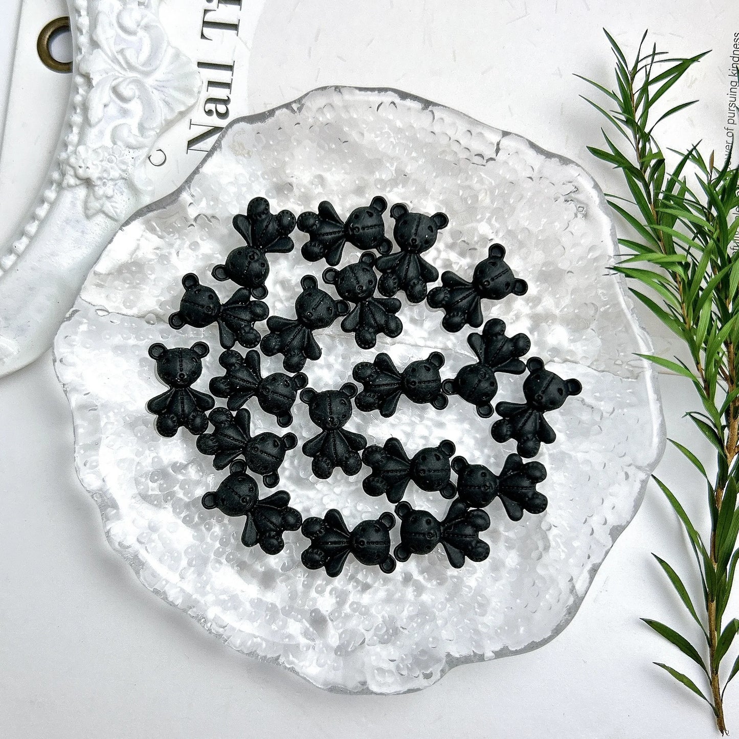 50PCS Random Mixed Black Bows Bear Nail Charms Resin Mini Heart Star Flower Nail Art Decorations Handmade DIY Press on Nails