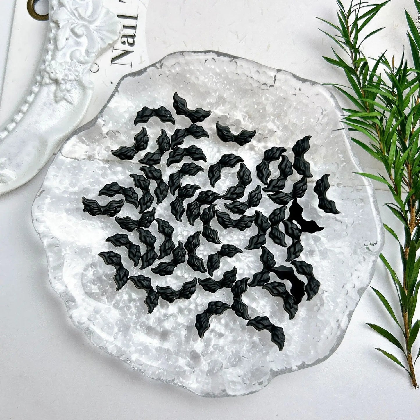 50PCS Random Mixed Black Bows Bear Nail Charms Resin Mini Heart Star Flower Nail Art Decorations Handmade DIY Press on Nails