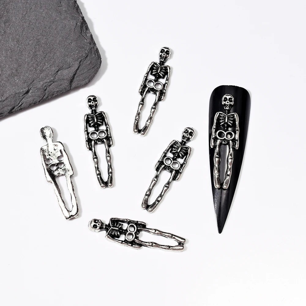 10Pcs Halloween Fake Weapon with Blood Nail Charms Bloody Horror Metal Nail Art Decorations Manicure Accessories Punk Jewelry *&