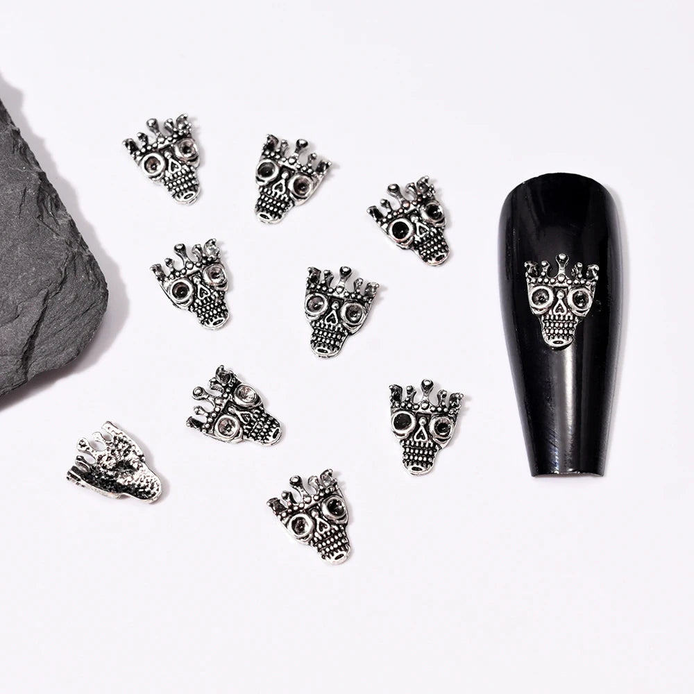 10Pcs Halloween Fake Weapon with Blood Nail Charms Bloody Horror Metal Nail Art Decorations Manicure Accessories Punk Jewelry *&