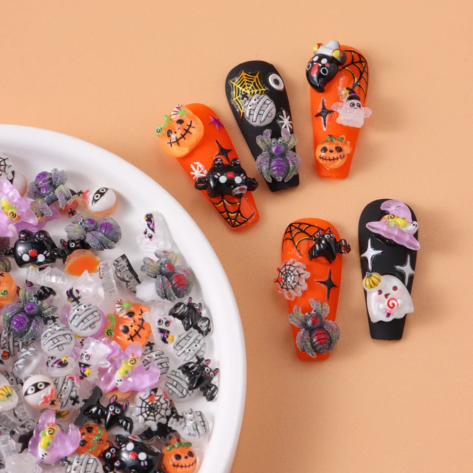 30/50/100 pcs Cute Pumkin Bat Resin Nail Charms Horror Cartoon Ghost Mummy Spider Web Autumn Halloween Festival Nail Designs