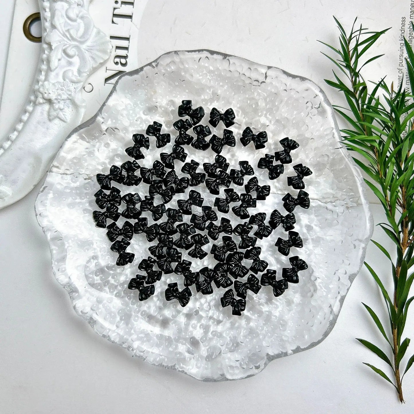 50PCS Random Mixed Black Bows Bear Nail Charms Resin Mini Heart Star Flower Nail Art Decorations Handmade DIY Press on Nails