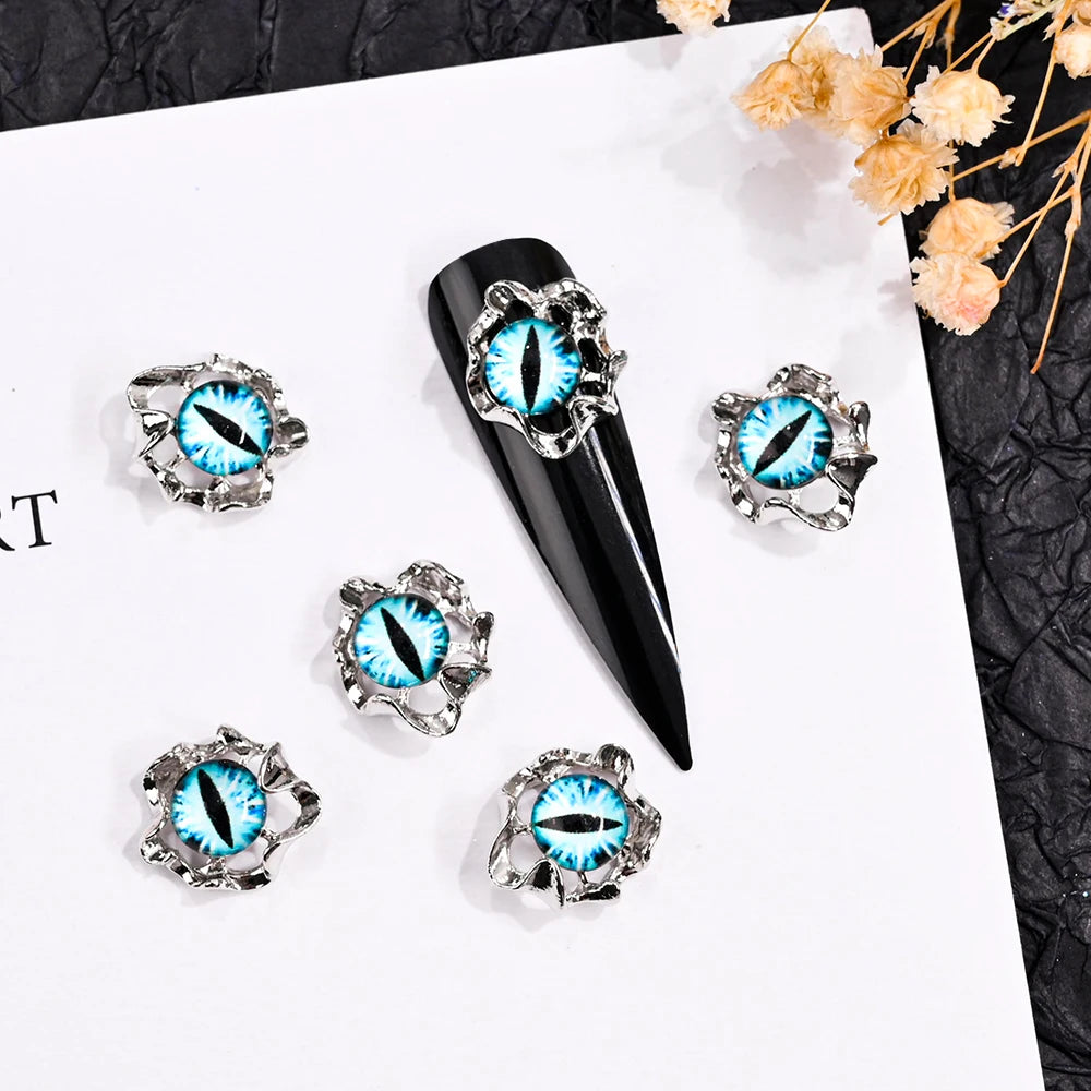 10Pcs Halloween Fake Weapon with Blood Nail Charms Bloody Horror Metal Nail Art Decorations Manicure Accessories Punk Jewelry *&